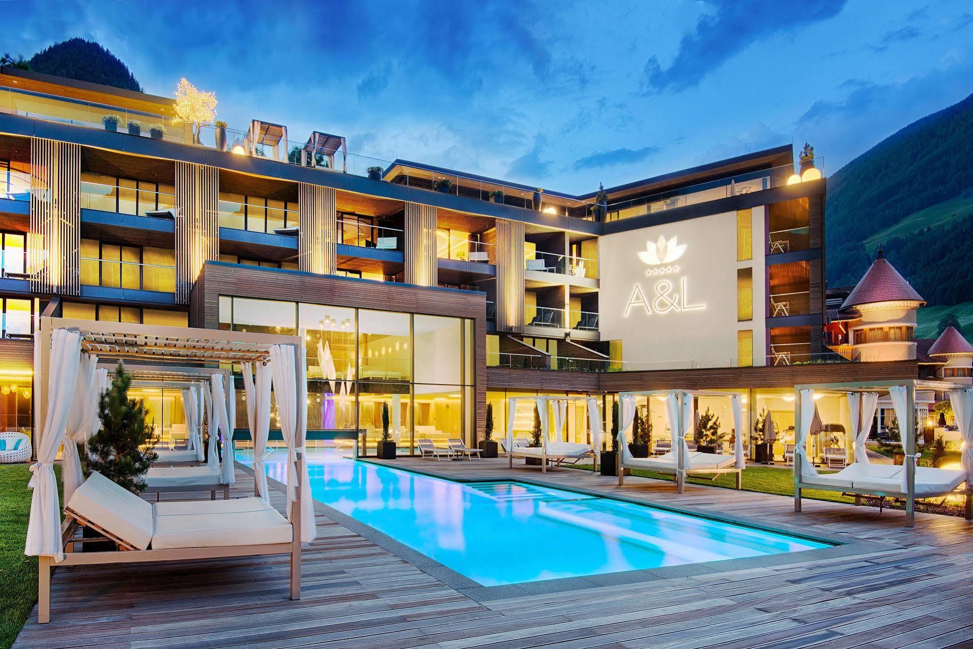 Lunaris Wellnessresort 5*